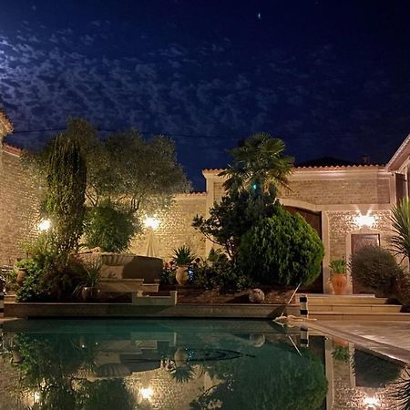 Mansle-les-Fontaines La Fontaine Des Arts B&B 외부 사진